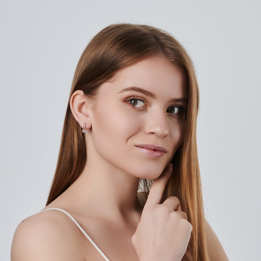 Серьги из золота с фианитами