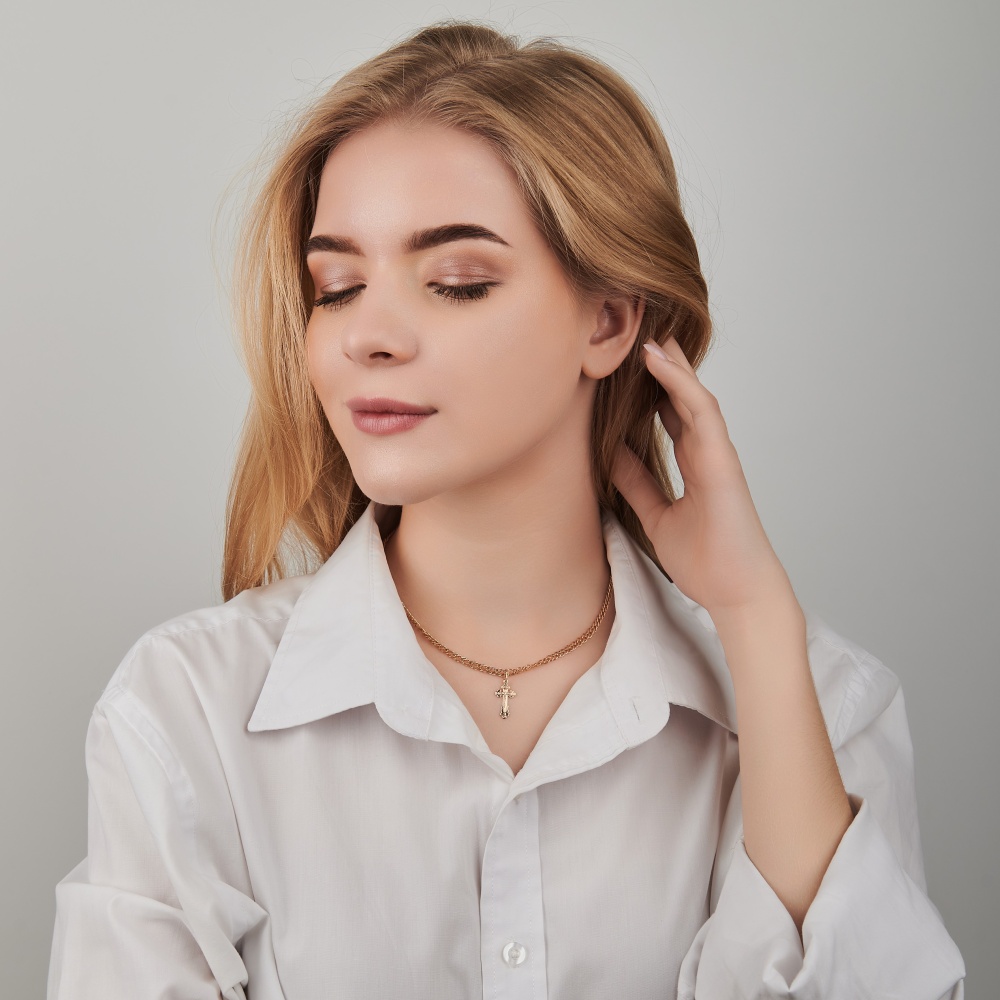 Крест из комбинированного золота